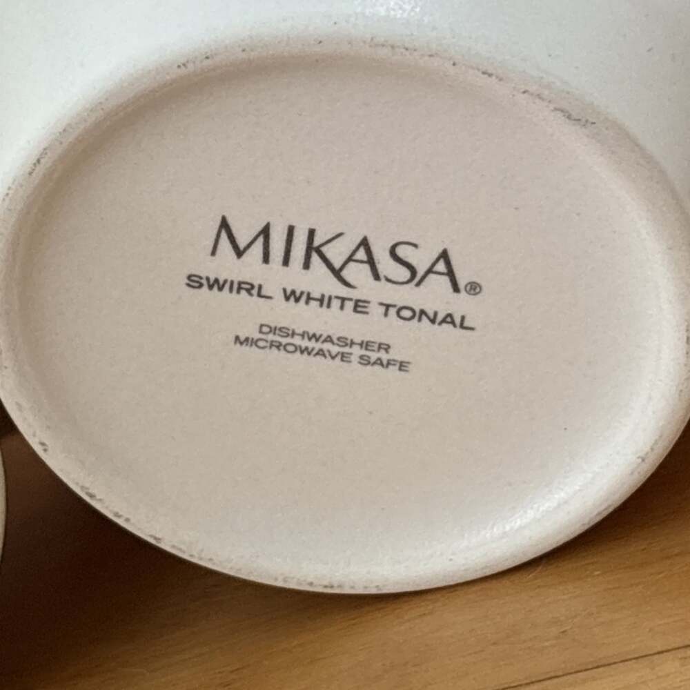 Mikasa Swirl White Tonal Set of 3 Coffee Mugs Ivory Matte Cream - Picture 6 of 8